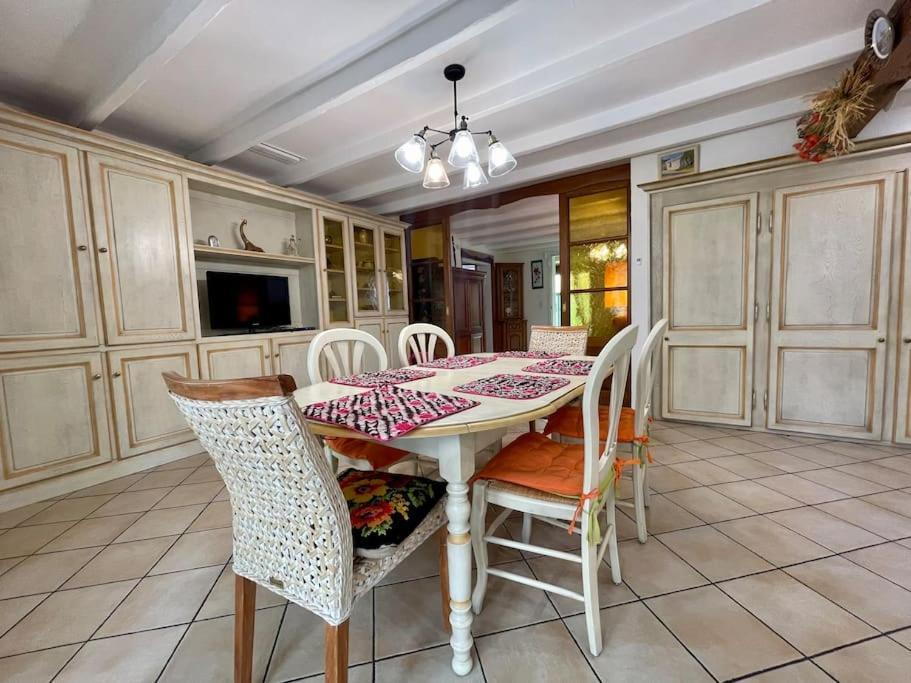 Villa Anatole - Parking Prive - 900M Cite Medievale Каркассонн Екстер'єр фото